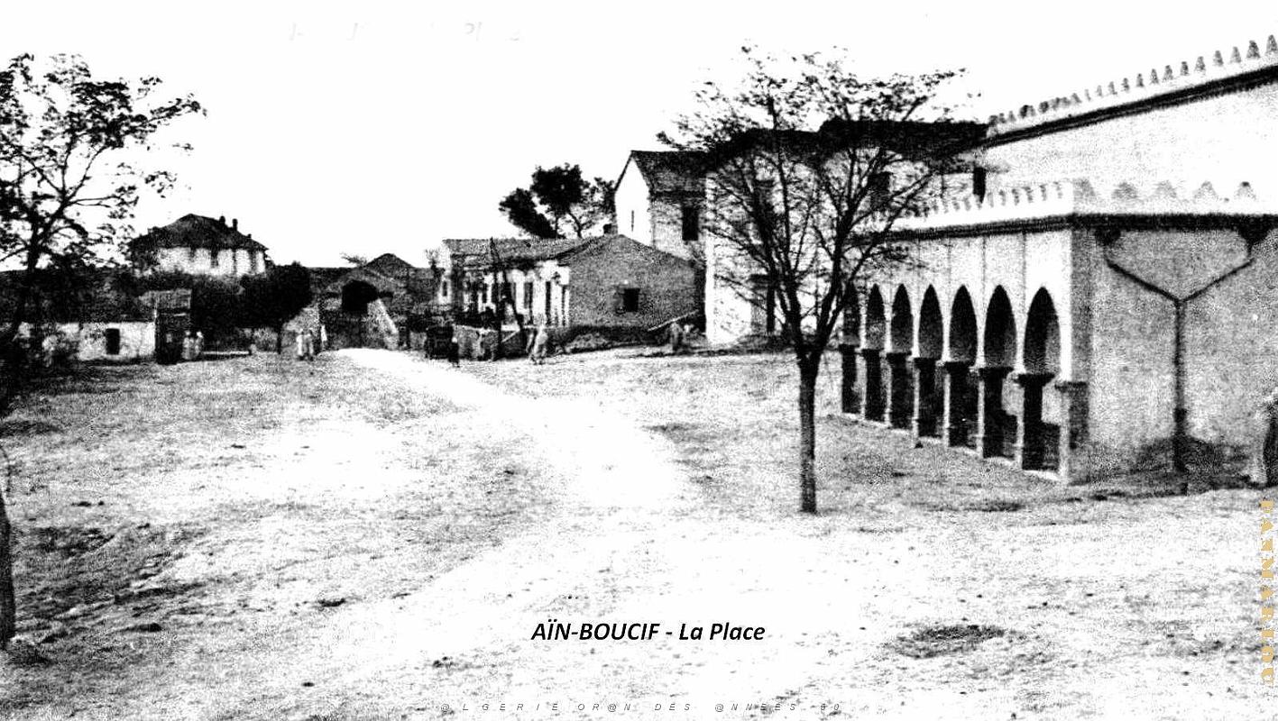 Ain-Boucif - Place.jpg